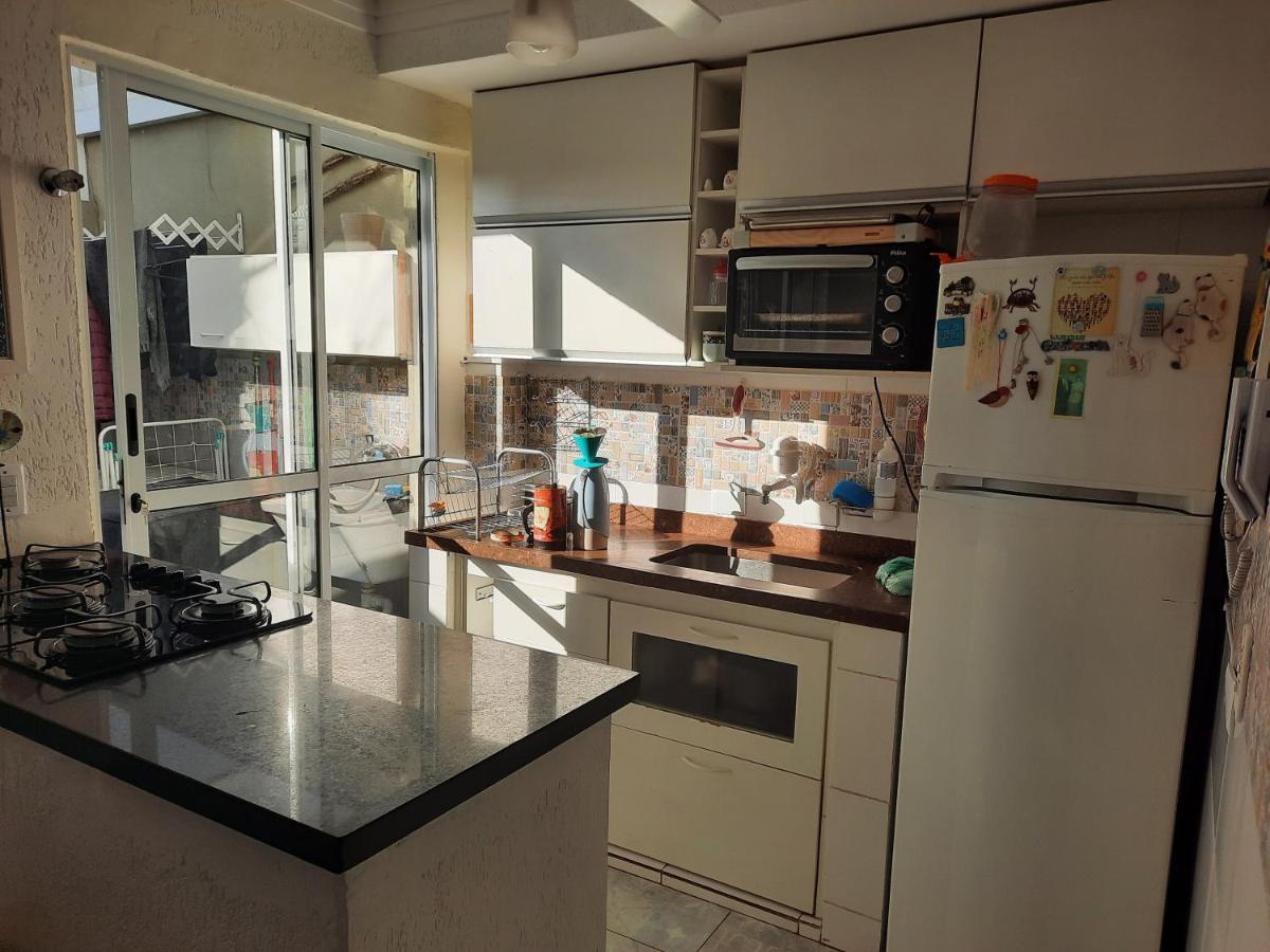 Charmosa Casa Em Condominio Com Quintal Casa de férias *